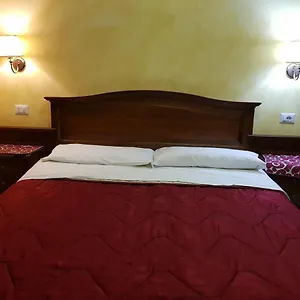 Pitagora House Рим